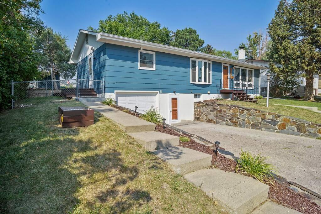 Roomy 5 Bed 3 Bath Fire Place Large Outdoor Space 拉皮德城 外观 照片