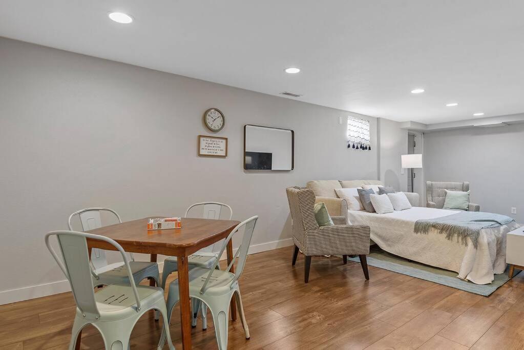 Roomy 5 Bed 3 Bath Fire Place Large Outdoor Space 拉皮德城 外观 照片